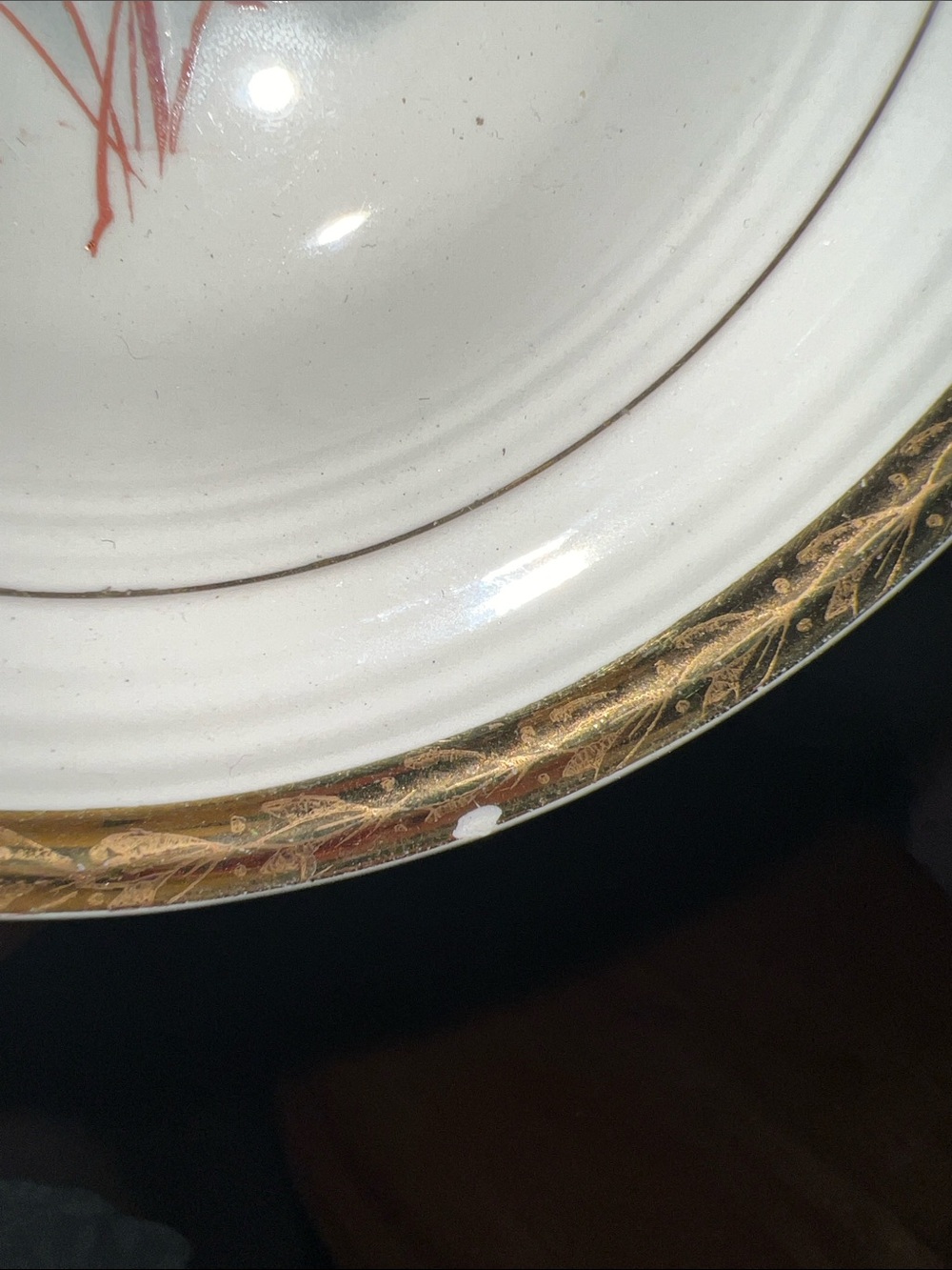 vintage American Limoges Vermillion Rose bowl featuring a 22k gold rim - Picture 5 of 7